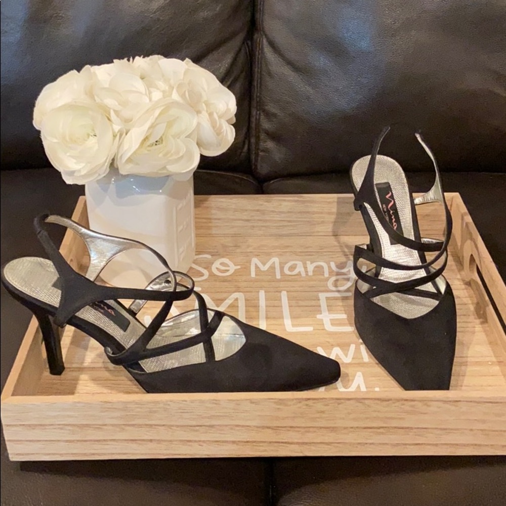 Nina New York black heals